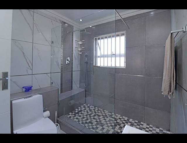 3 BEDROOM TOWNHOUSE FOR SALE IN BRUMA